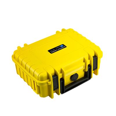 OUTDOOR resväska i gul med Skuminteriör 250x175x95 mm Volume: 4,1 L Model: 1000/Y/SI